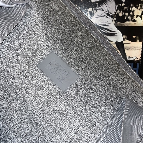 βοΈ πβοΈβ’πΆοΈ Dagne Dover x First Class Vibes πΆοΈβ’π¦ππ¦ - Picture 3 of 13